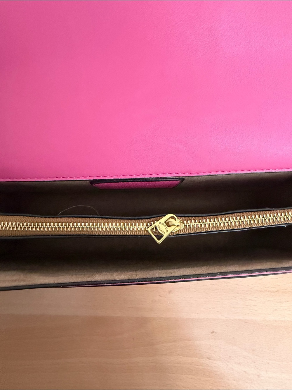 Rare pink Dragonfruit C Tabby Shoulder Bag 2024 - Picture 5 of 8
